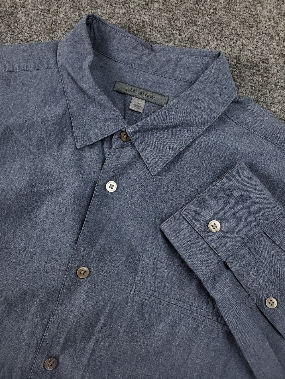 John Varvatos Collection Chambray Button Up Shirt Large Blue Roll Tab Pocket